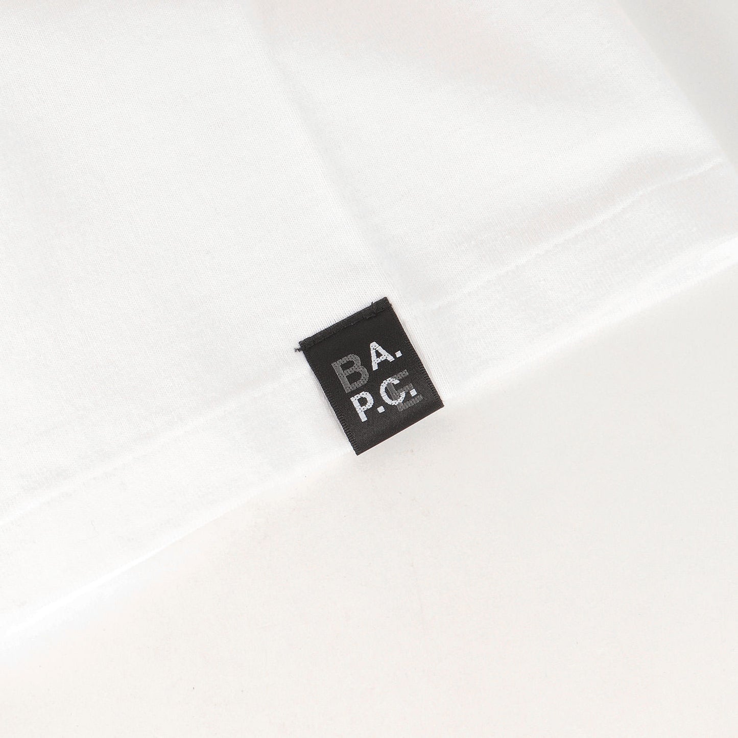 22AW A.P.C カモフラージュロゴ Tシャツ