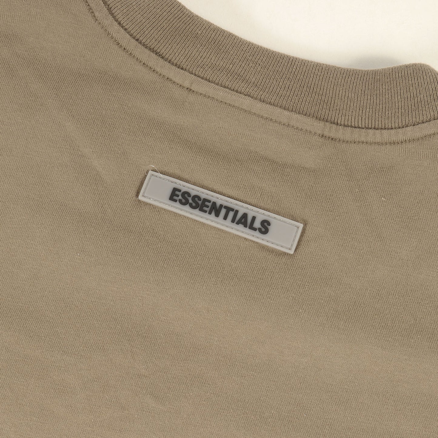FOG ESSENTIALS ブランドロゴ クルーネック Tシャツ