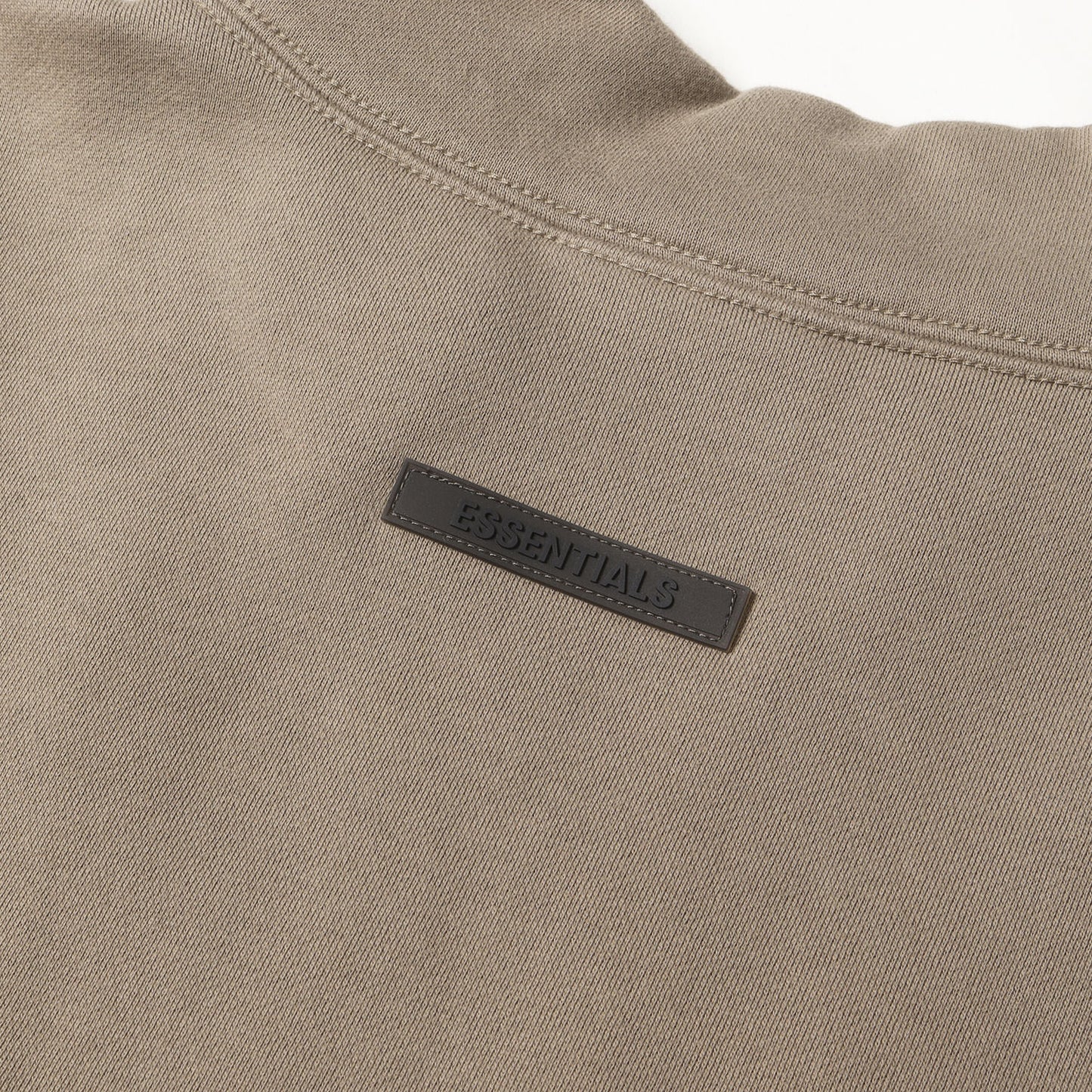 FOG ESSENTIALS オーバーサイズ モックネック スウェット