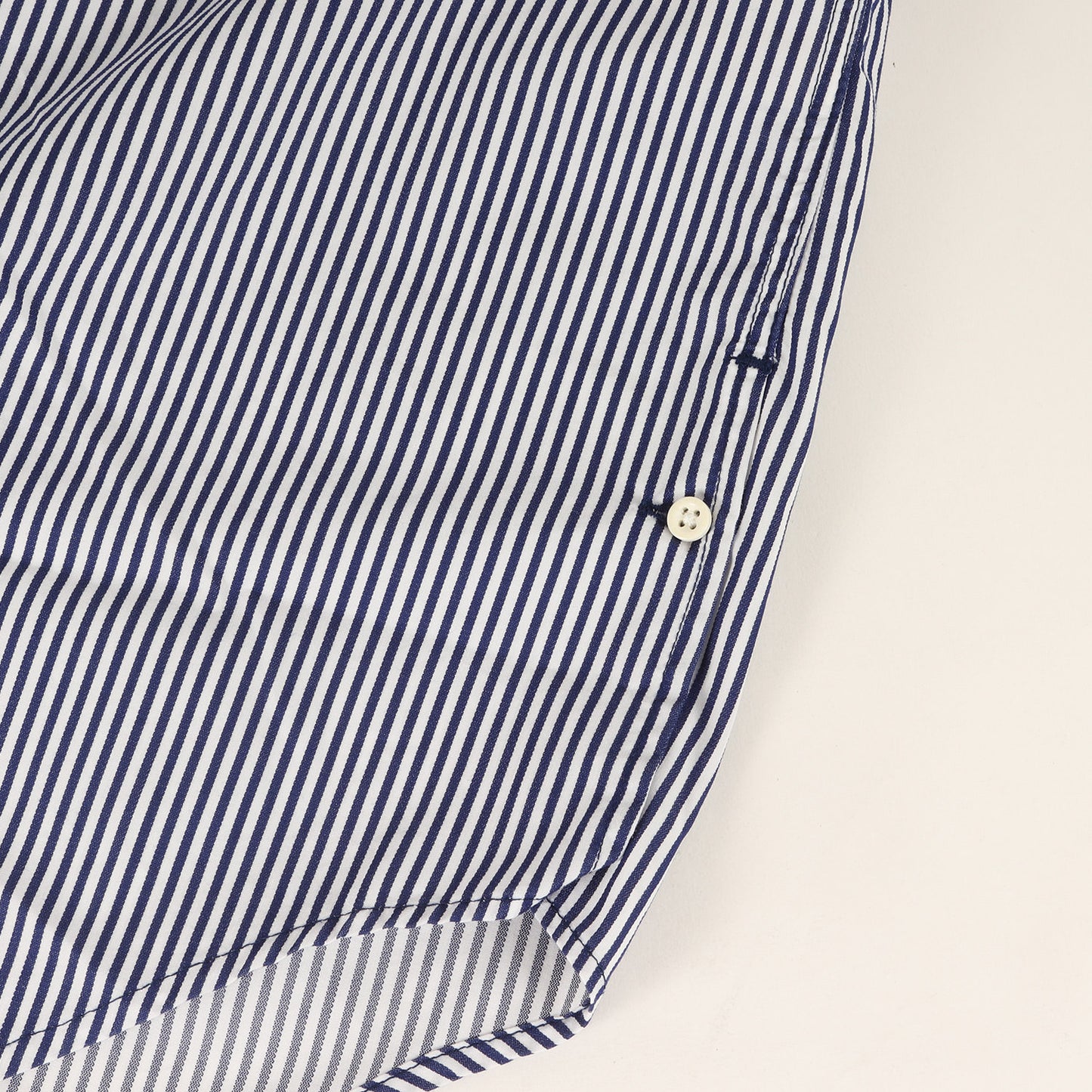 20SS バンドカラー 7分袖 ストライプシャツ(OFFICER SHIRT Q/S RELAXED FIT C/P SATIN LONDON STRIPE COOLMAX)