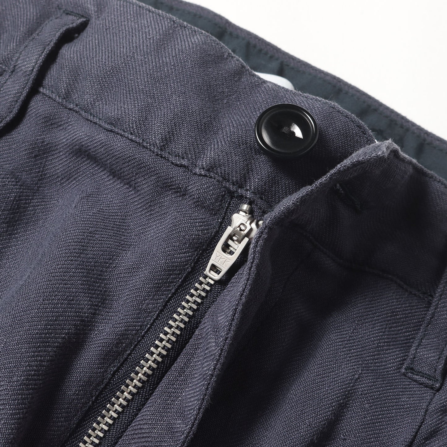 25SS 2タック ワイドテーパード パンツ(OFFICER CHINO TROUSERS Li/Ac TWILL)