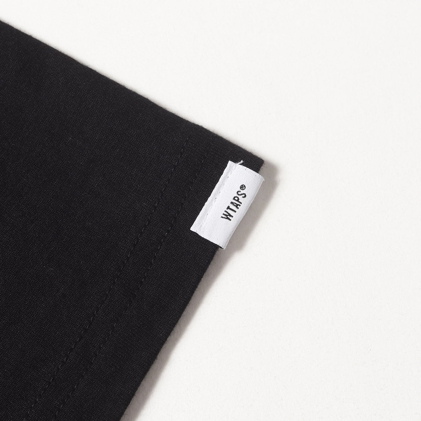 22SS ブランドロゴ クルーネック Tシャツ(VISUAL UPARMORED TEE)