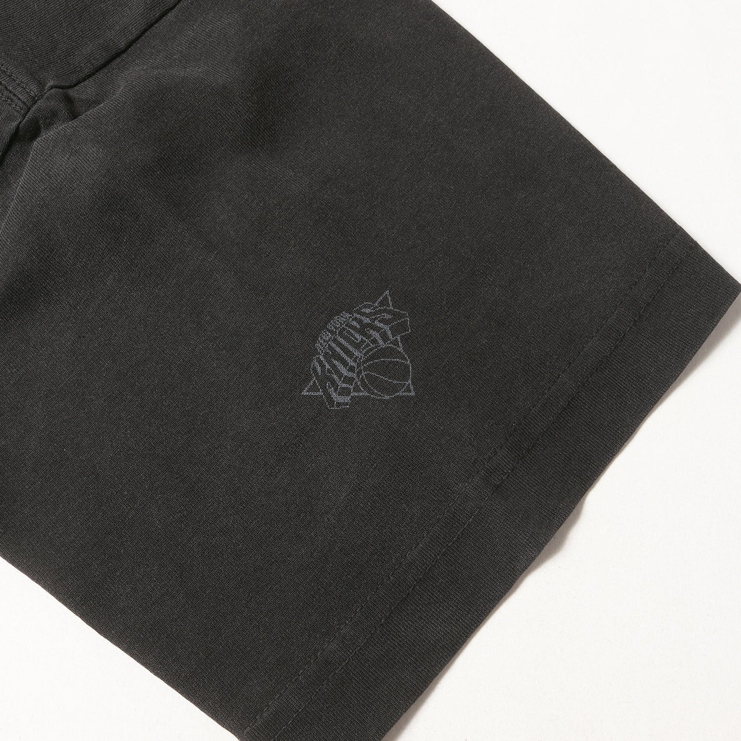 23AW × NBA New York Knicks ヴィンテージ加工 Tシャツ(MSG Vintage Tee)