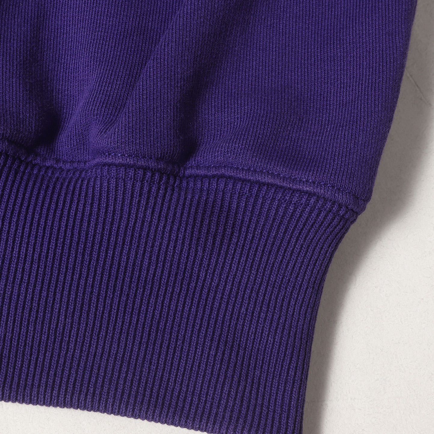 23SS アイコングラフィック オーバーサイズ スウェット(OPPOSITE ARR BOXY CREWNECK)