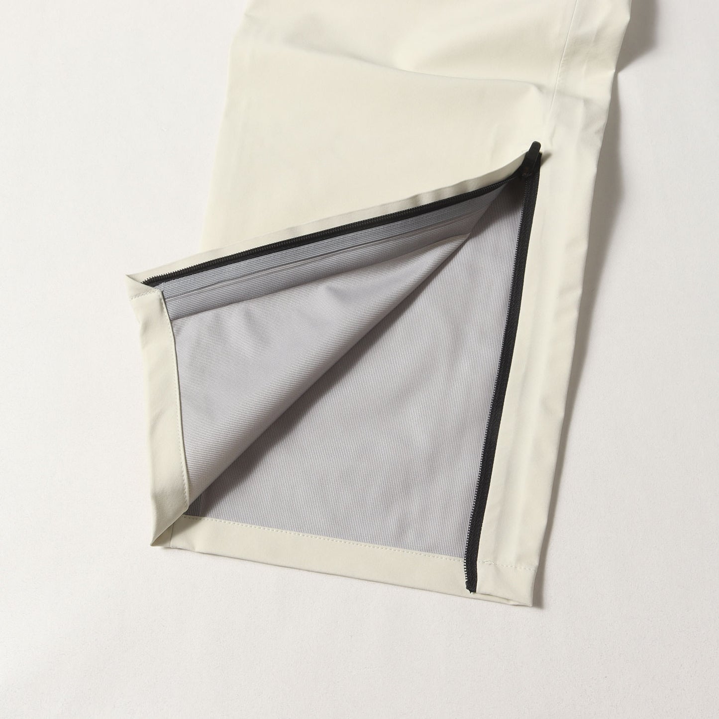 25SS 3レイヤー ストレッチナイロン ユーティリティ パンツ(AUTHENTIC UTILITY TEAM PANTS)