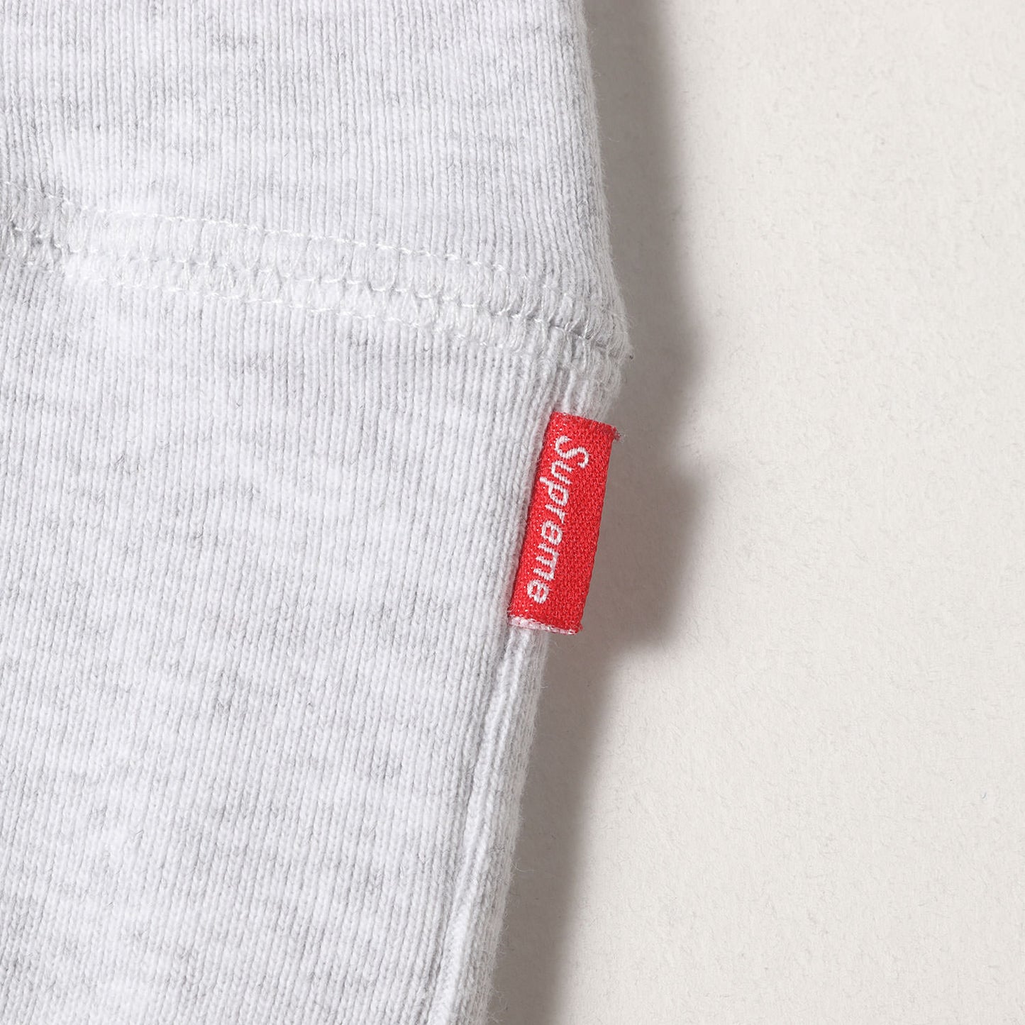 Sロゴ スウェットパーカー(S Logo Hooded Sweatshirt)