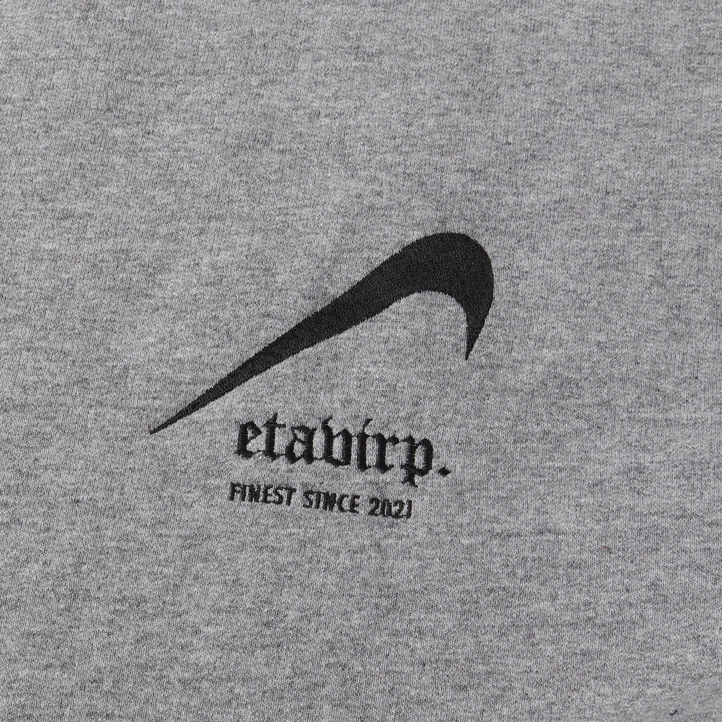 逆スウッシュ クルーネック スウェット(Logo Crewneck)