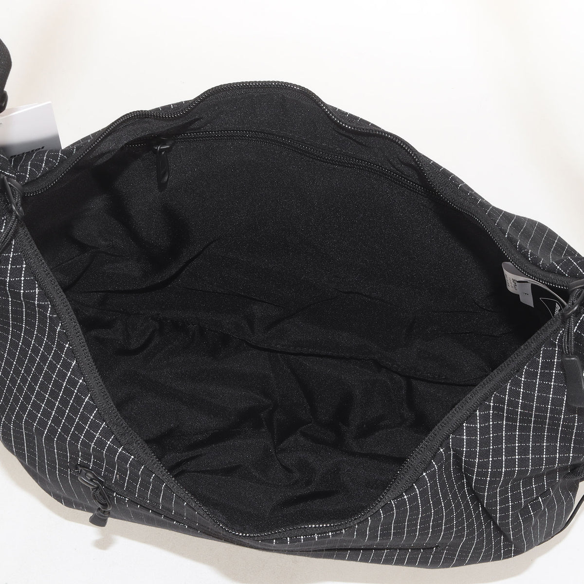 25SS リフレクティブ リップストップ ショルダーバッグ(TOUR SHOULDER BAG)