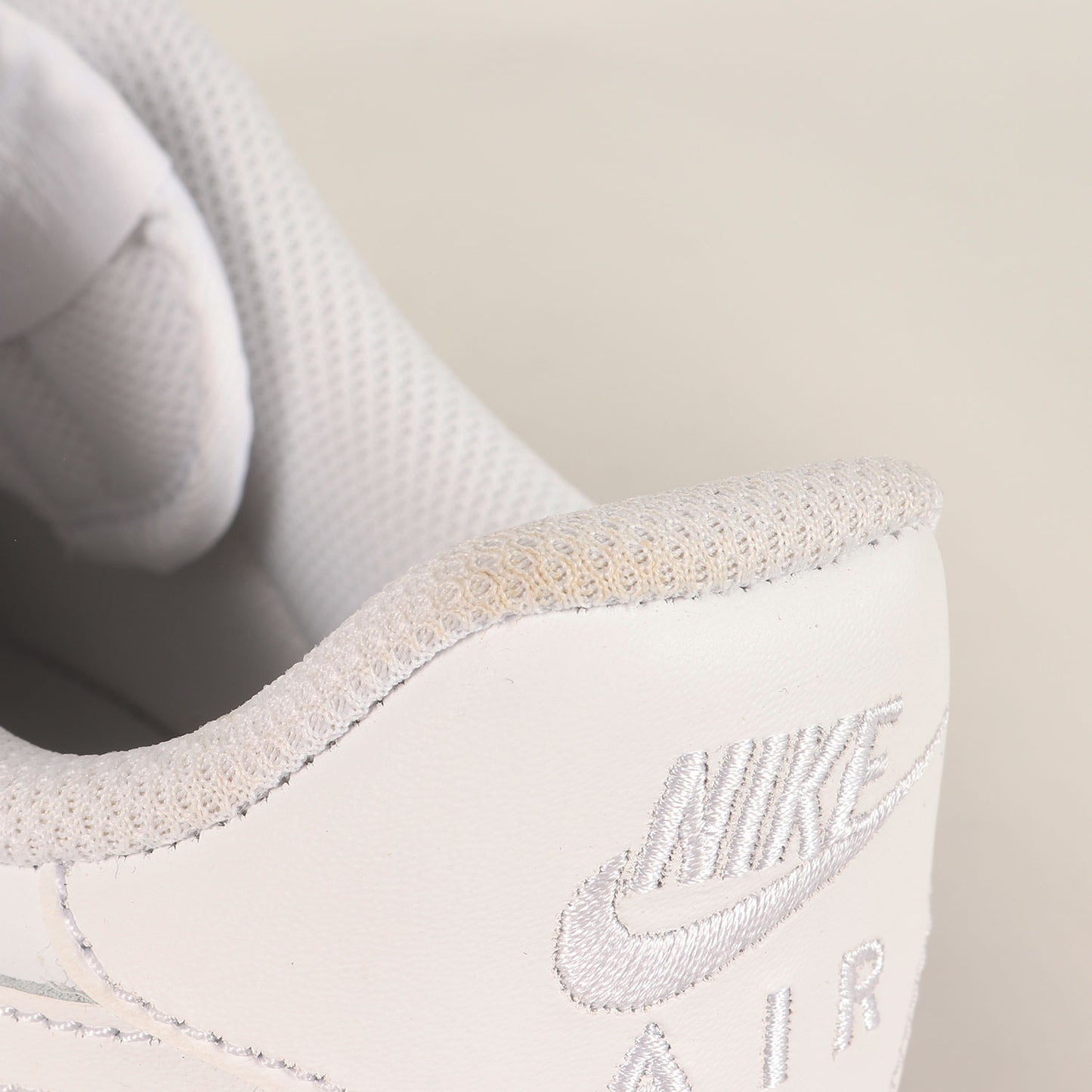 AIR FORCE 1 07 WHITE GUM (DJ2739-100 / 2023年製)