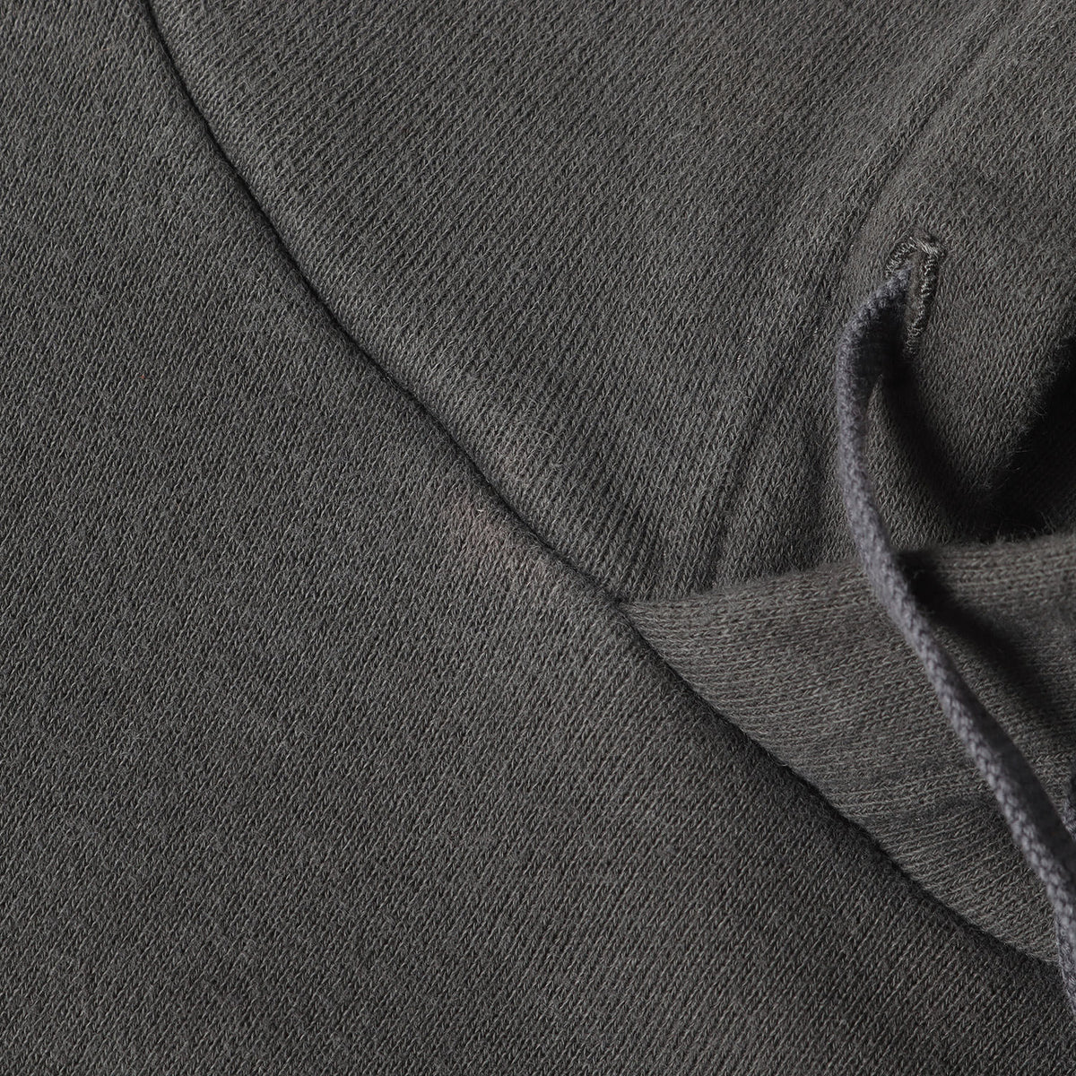 パッド付き スウェットパーカー(PADDED HOODIE)