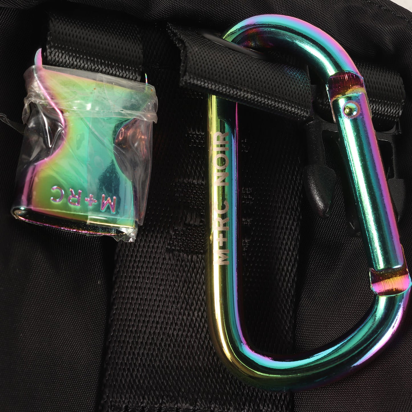 限定販売 ユーティリティ ショルダーバッグ(RAINBOW TRAP BAG)