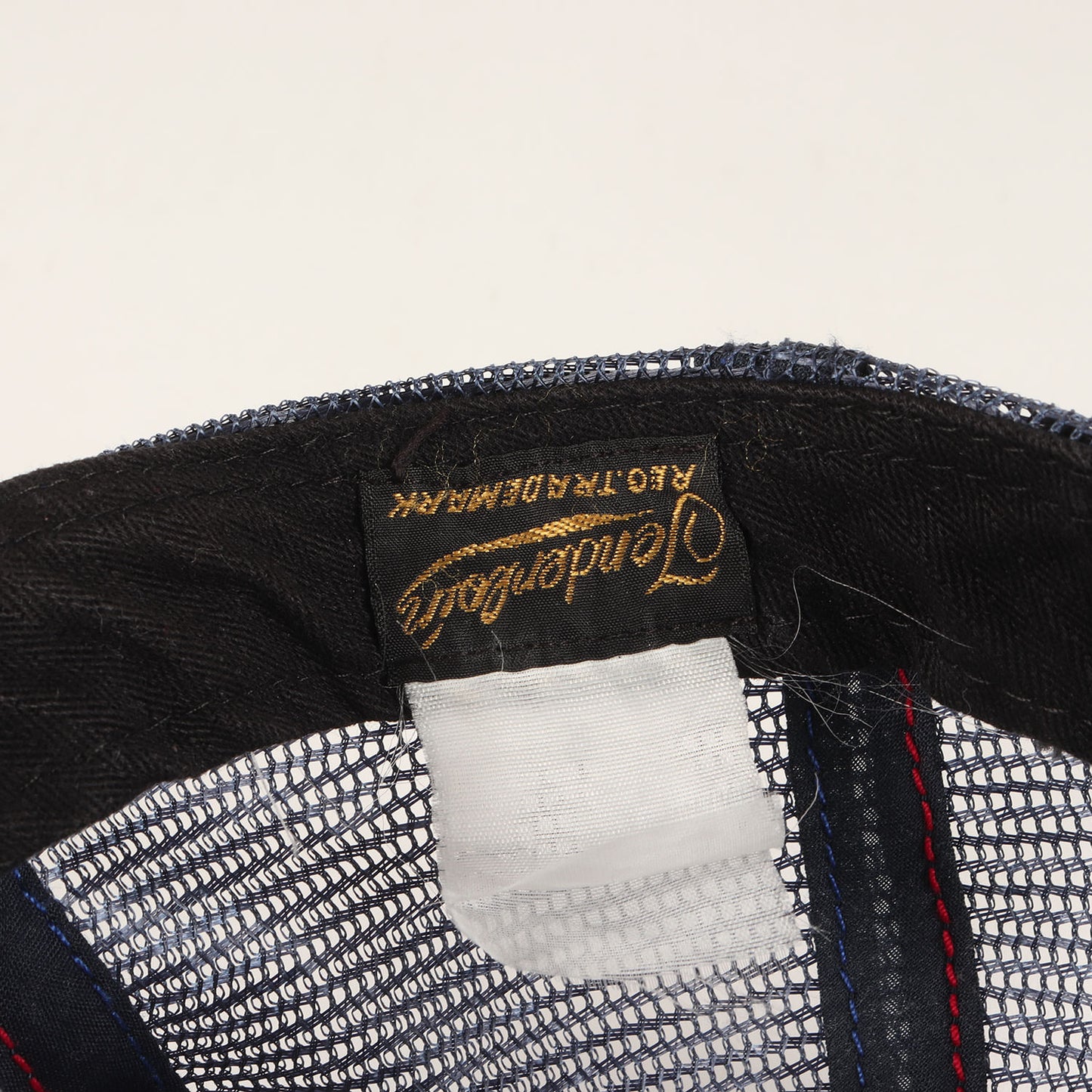 ワッペン付き トラッカー メッシュキャップ(T-TRUCKER CAP MESH T/C)