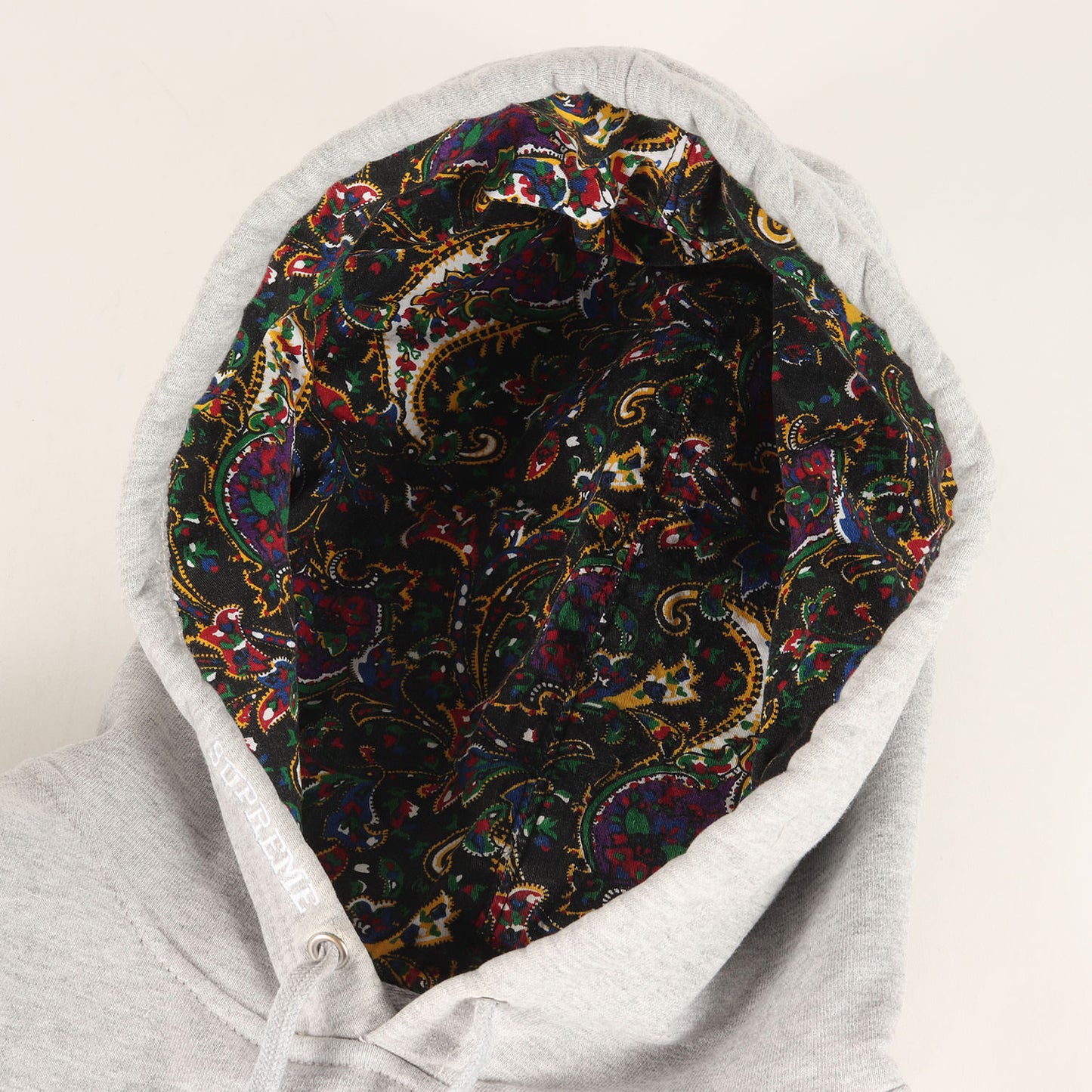 ×Champion ペイズリー柄フード スウェットパーカー(Paisley Pullover Hoodie)