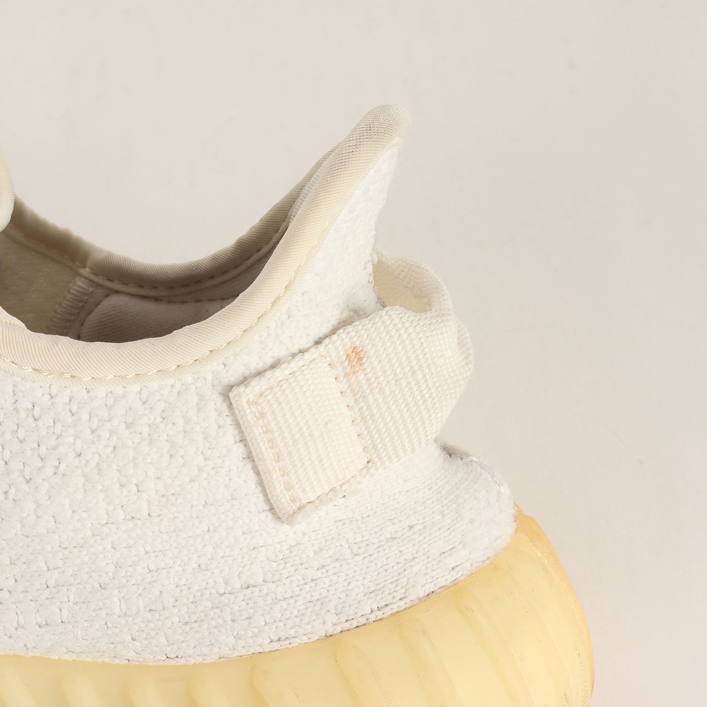 YEEZY BOOST 350 V2 CREAM WHITE (2018年製 / CP9366)