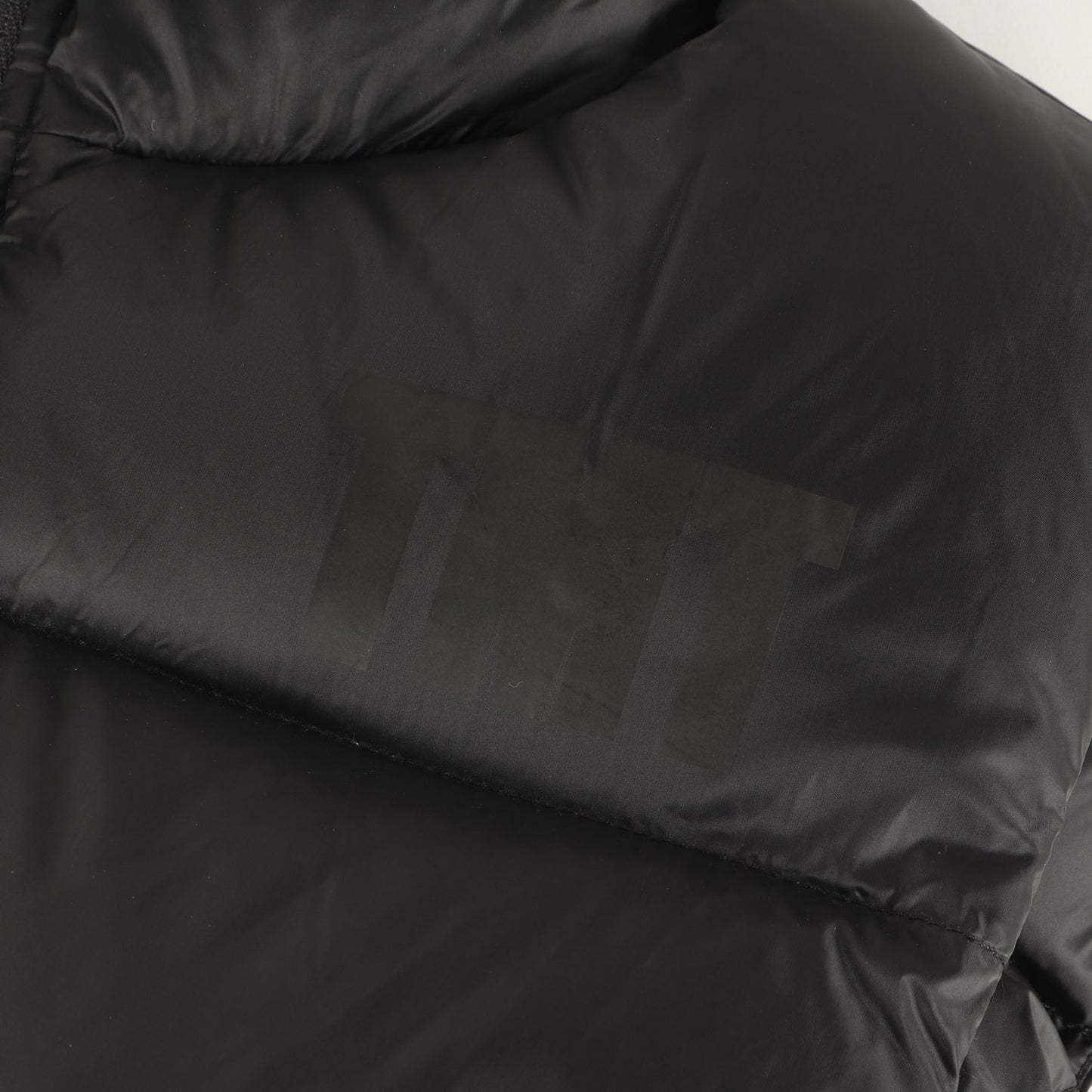 23AW ナイロンタフタ フルジップ ダウンベスト(NYLON DOWN VEST)