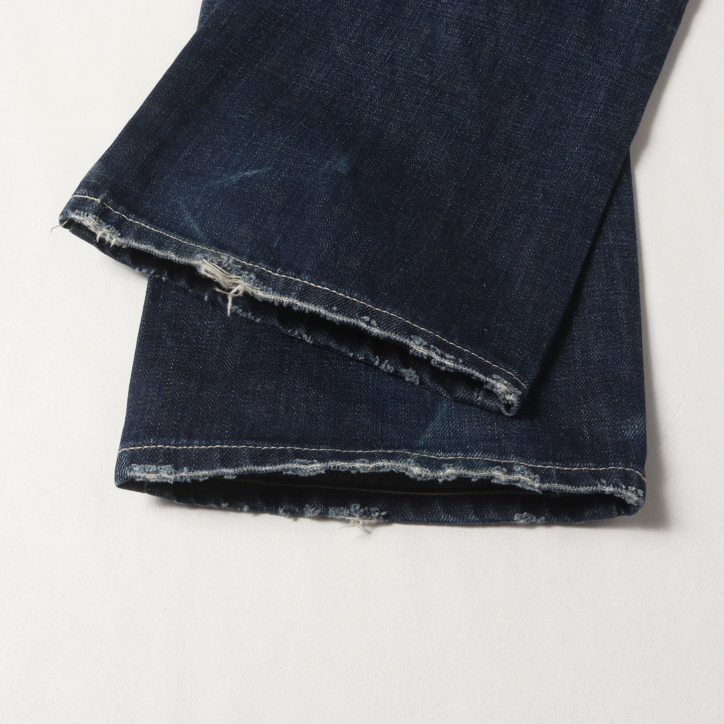00s ウォッシュド SPナロー デニムパンツ