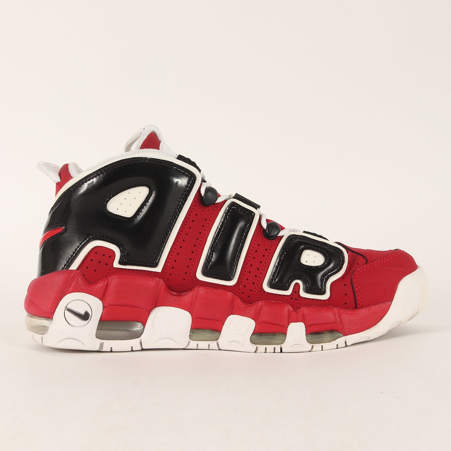 AIR MORE UPTEMPO 96 BULLS (2017年製 / 921948-600)