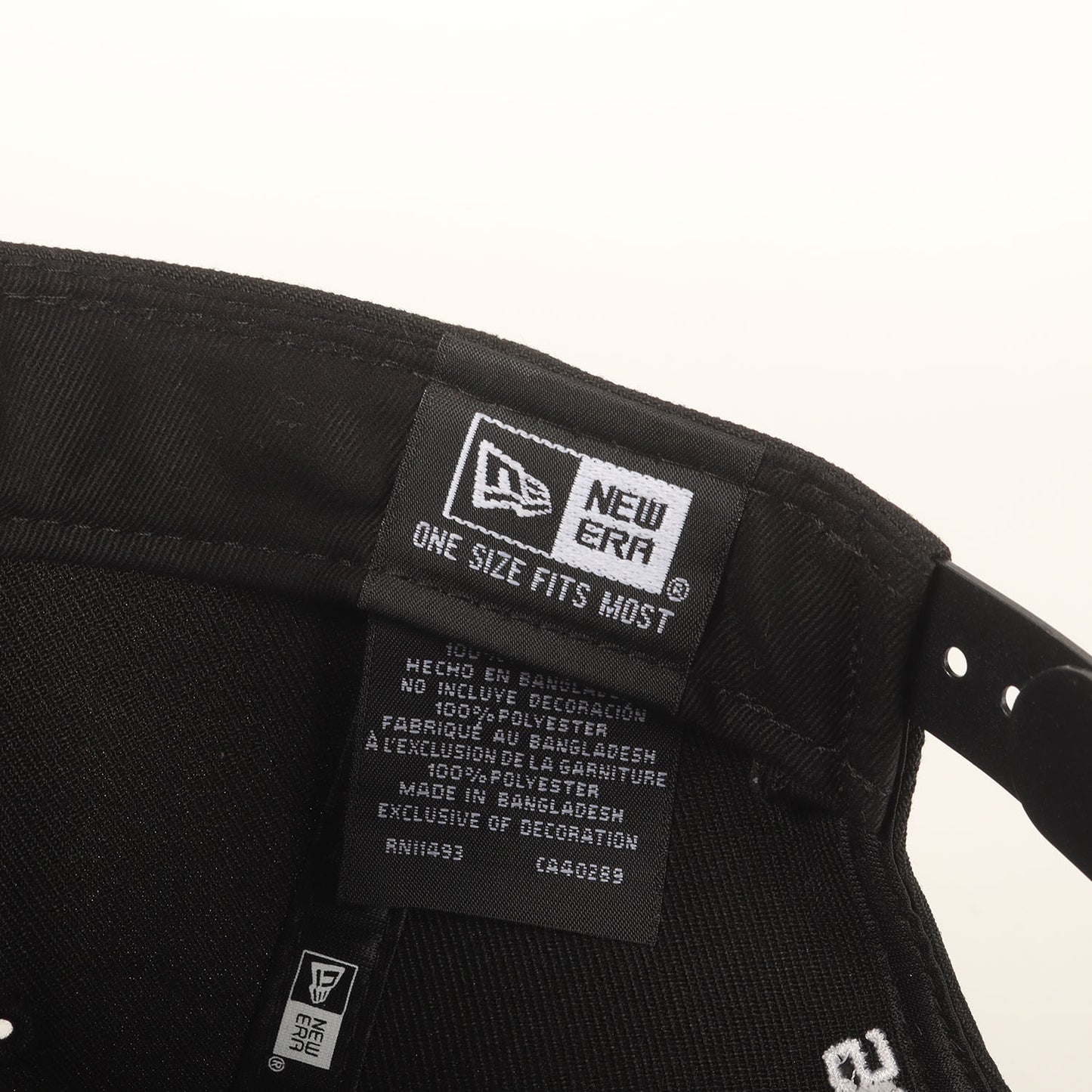 25AW ×NEW ERA スペルアウトロゴ スナップバック ベースボールキャップ(Sharp Spellout Adjustable)