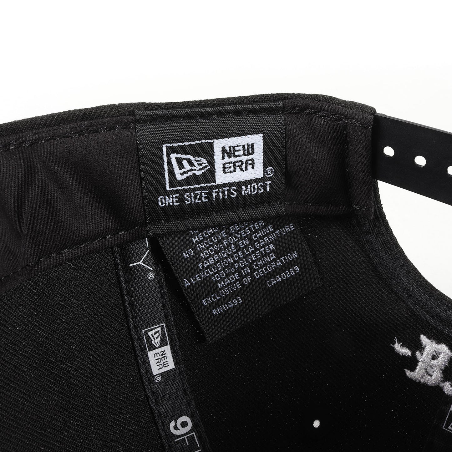 ×NEW ERA ブランドロゴ スナップバック ベースボールキャップ