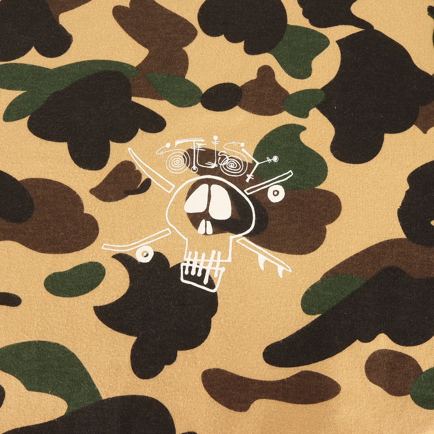 ×STUSSY 30周年記念 1stカモ 猿迷彩 スカルボーン Tシャツ