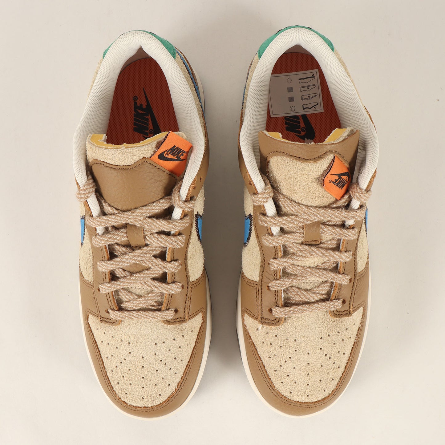 日本未発売 ×SIZE? DUNK LOW SZ (DO6712-200)