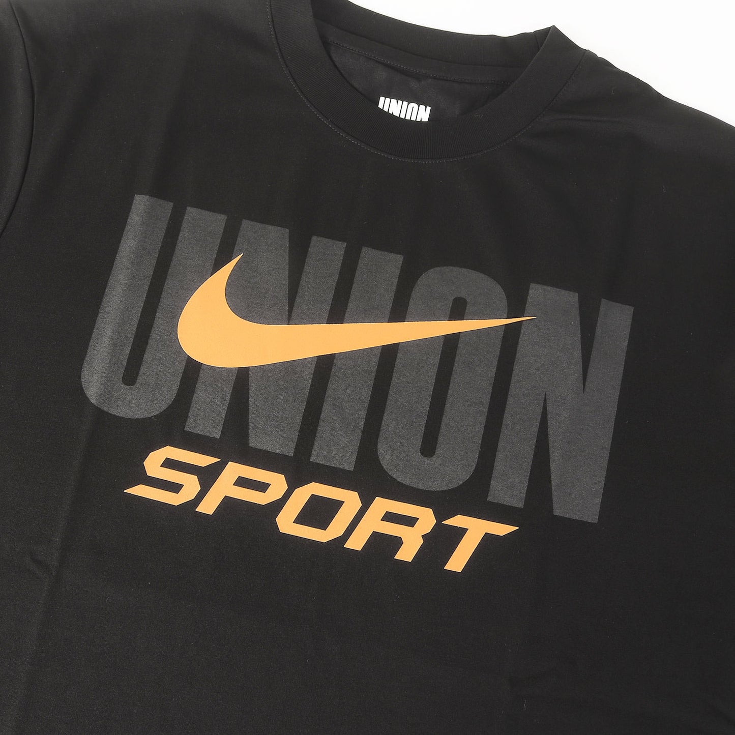 25AW ×NIKE SPORT スウッシュロゴ ジャージー Tシャツ(SW SPORTS TEE)