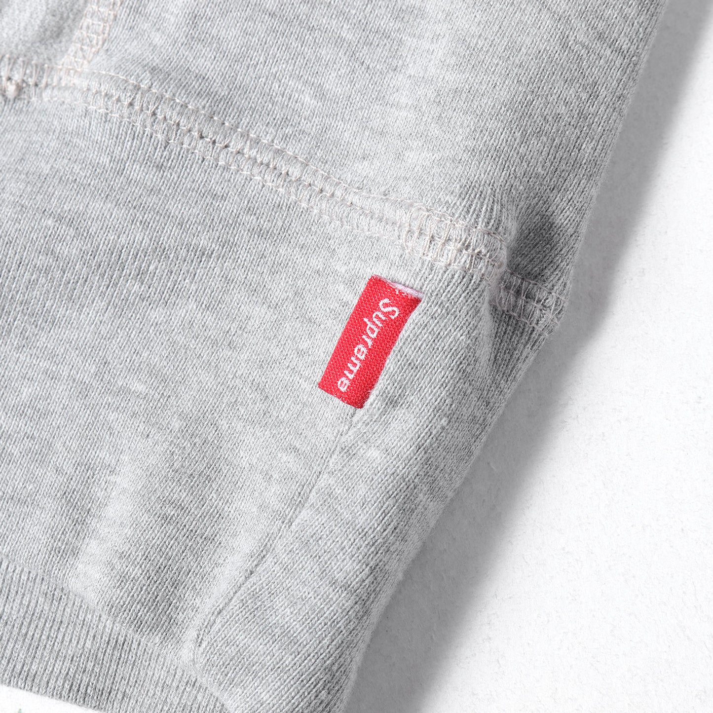 ブリング BOXロゴ スウェットパーカー(Bling Logo Pullover)