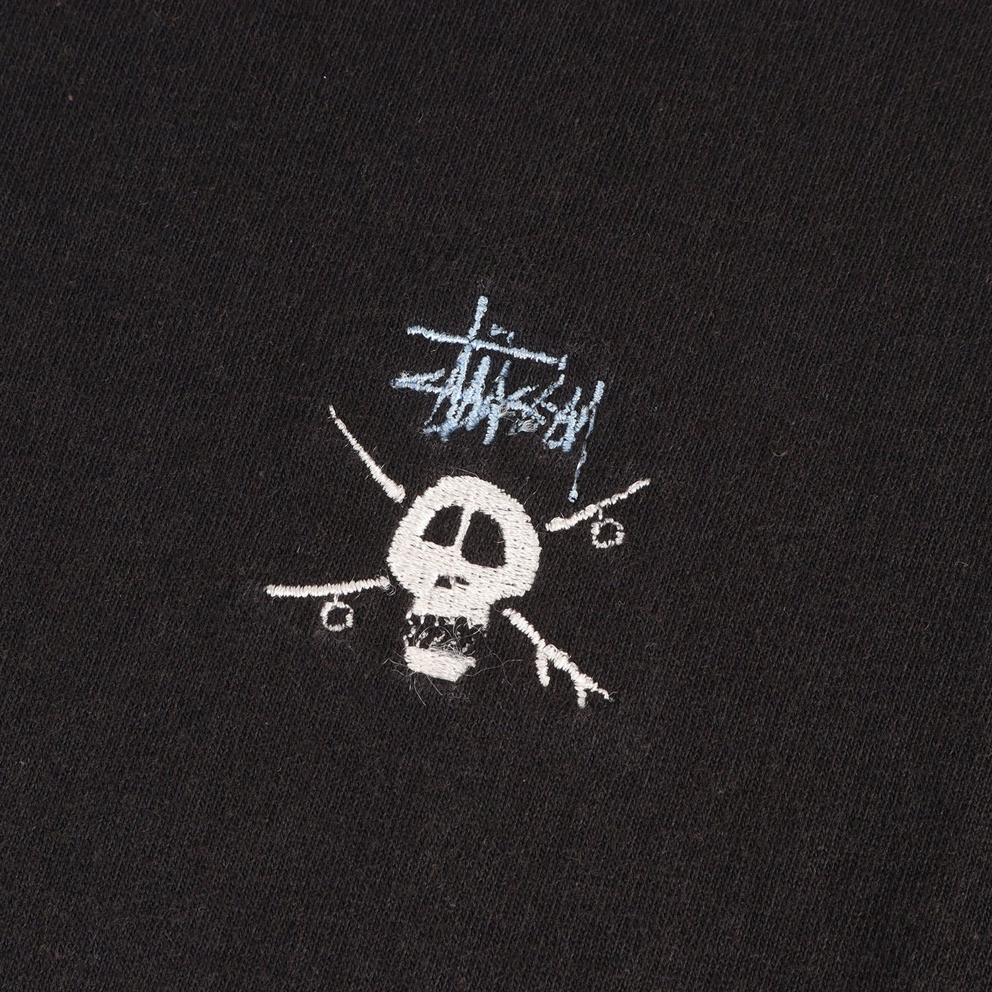 90S OLD STUSSY 紺タグ スケボースカル刺繍 Tシャツ(USA製)