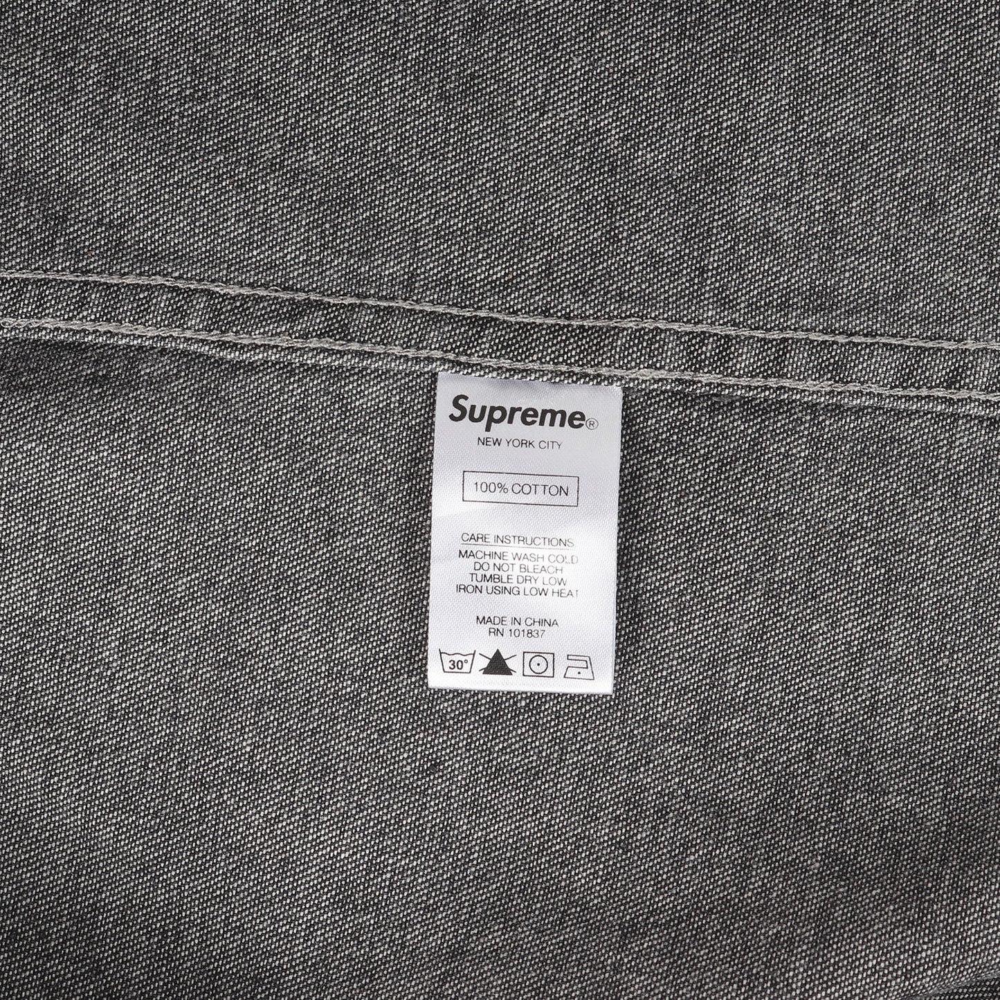 20AW クラシックロゴ ボタンダウン デニムシャツ(Classic Logo Denim Shirt)