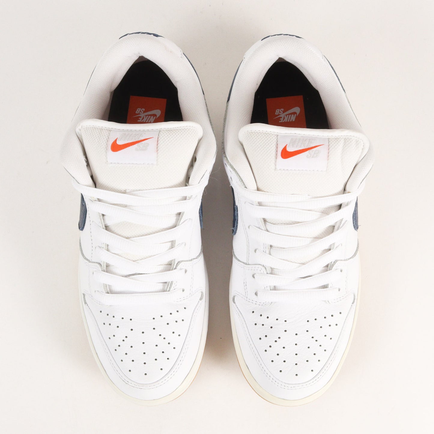 SB DUNK LOW PRO ISO ORANGE LABEL (CZ2249-100)