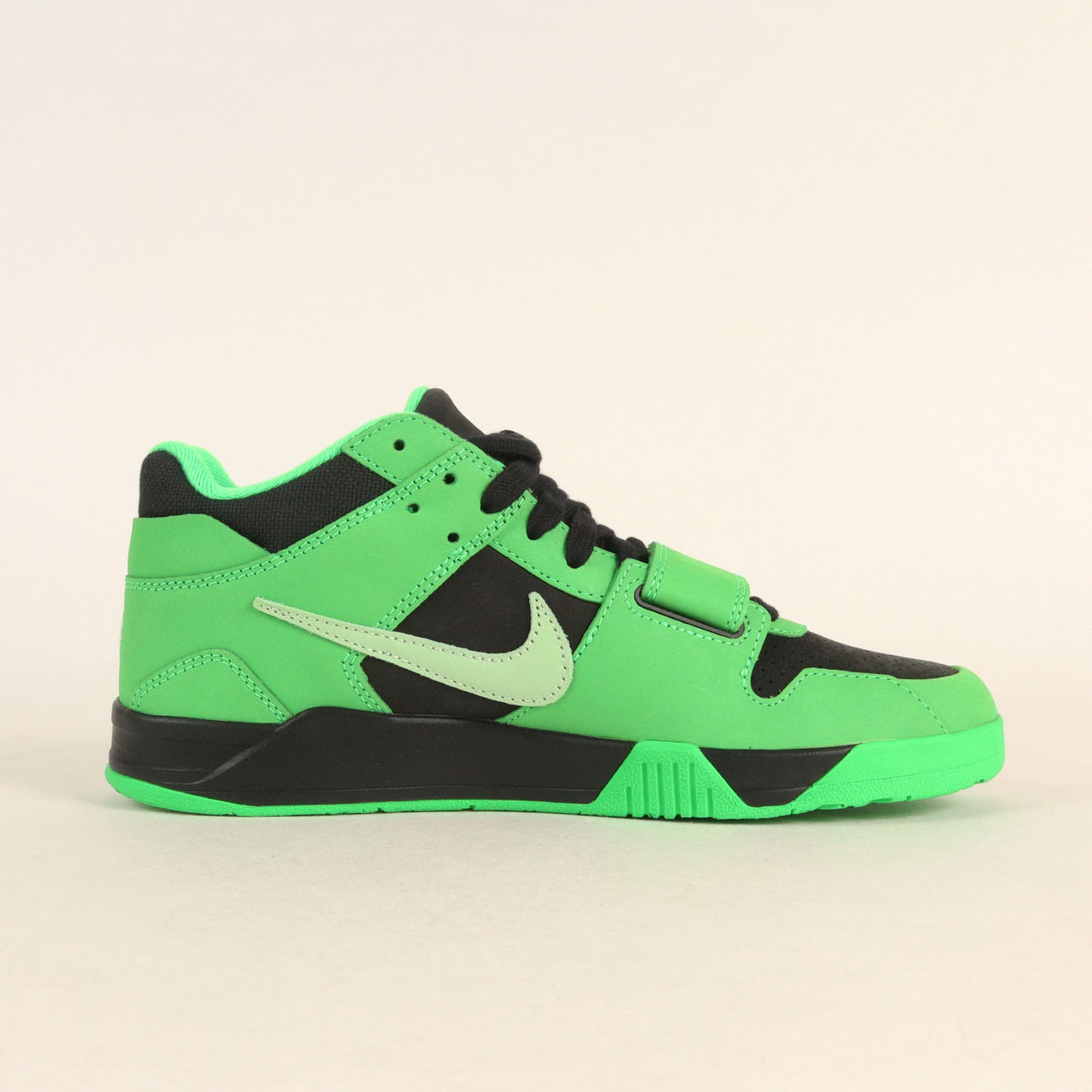 ×Travis Scott JORDAN JUMPMAN JACKC J1 T-REXX GREEN SPARK (IM9113-300)