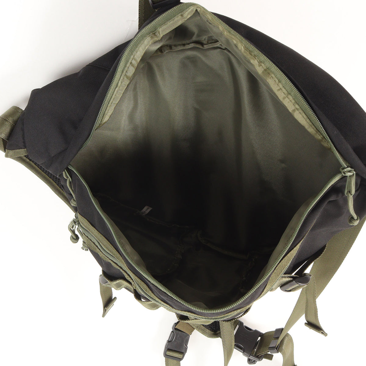 タクティカル ワンショルダーバッグ (TACTICAL ONESHOULDER BAG)