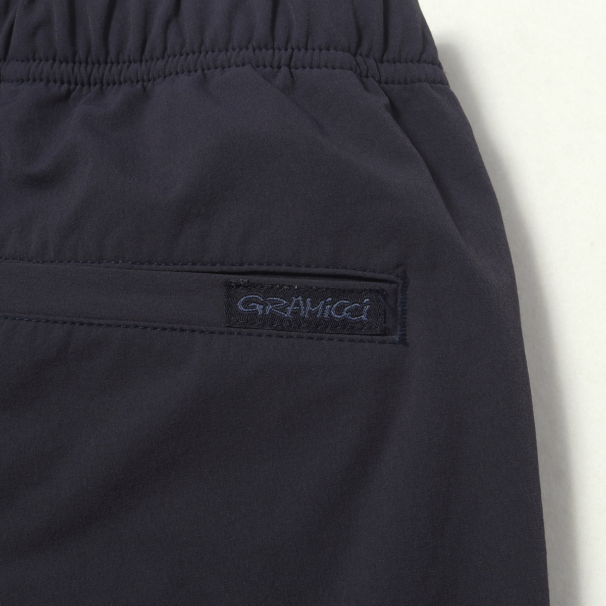 URBAN RESEARCH別注 ストレッチソフトシェル イージーパンツ