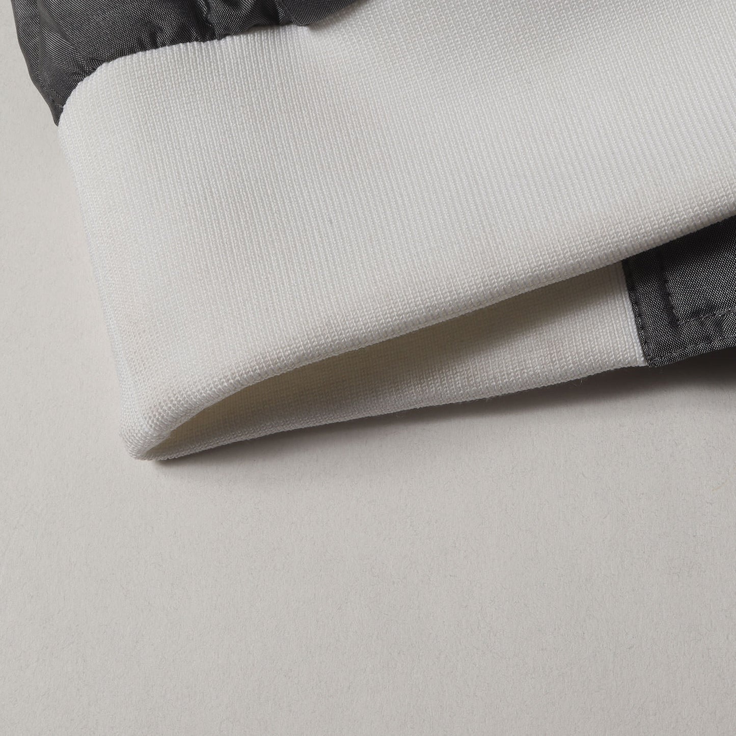 ワッペン付き フルジップ フライトジャケット