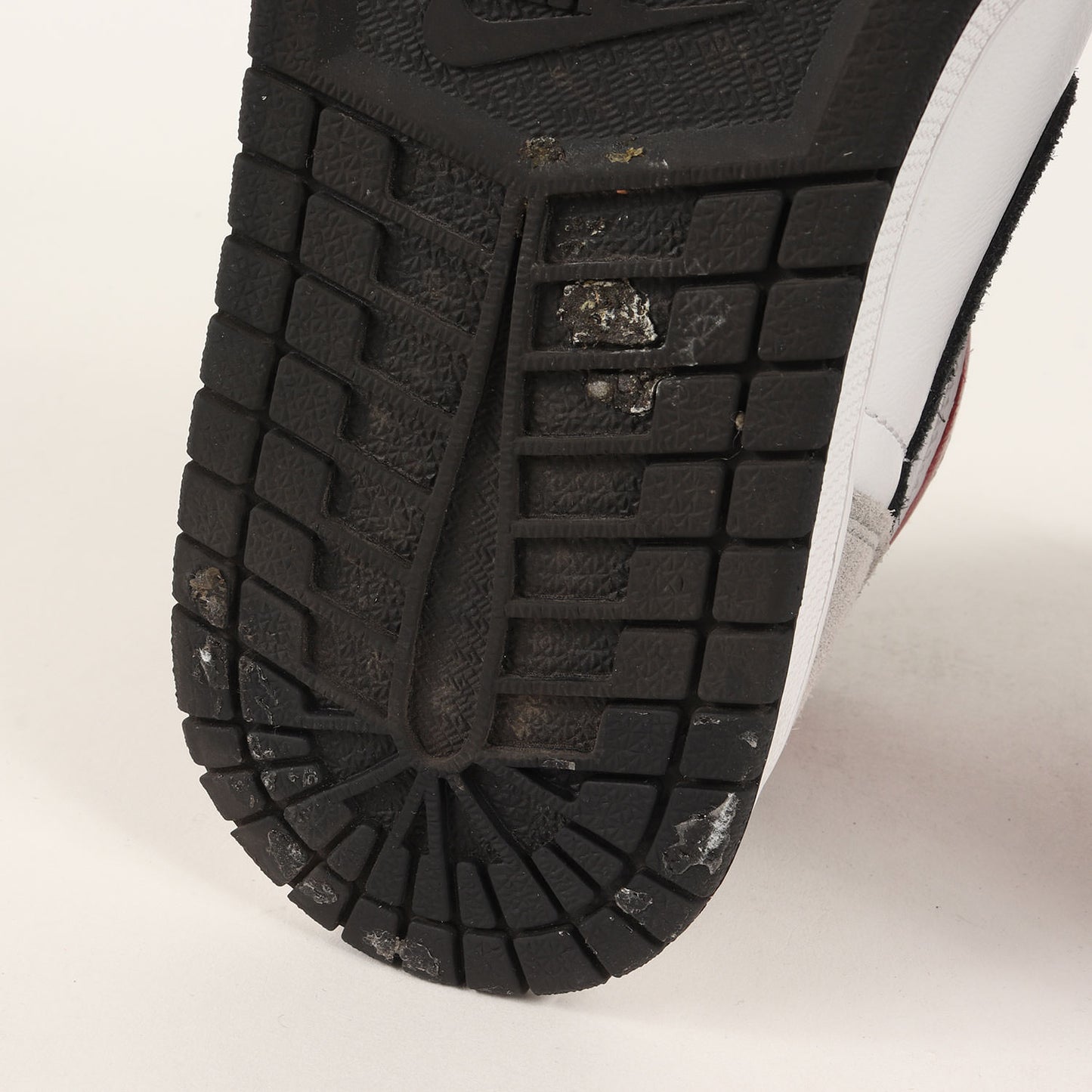 AIR JORDAN 1 RETRO HIGH OG Smoke Grey (555088-126)
