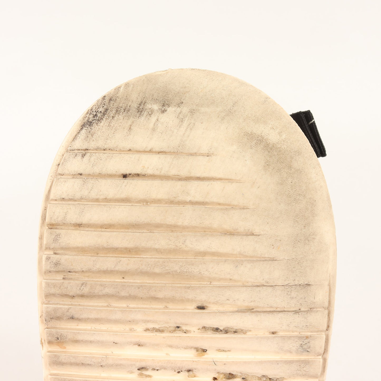 チェーン付き レザー ミッドカット スニーカー