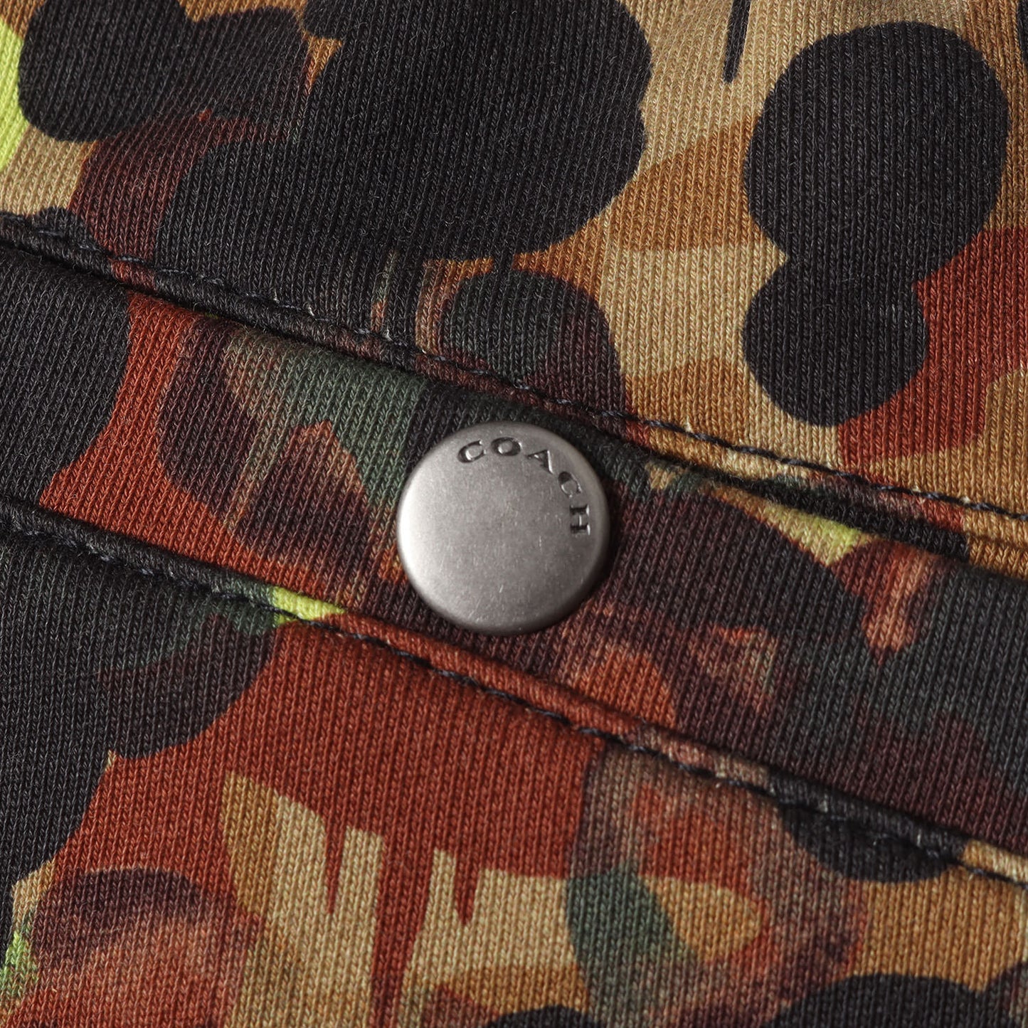 カモフラージュ テーパード スウェットパンツ