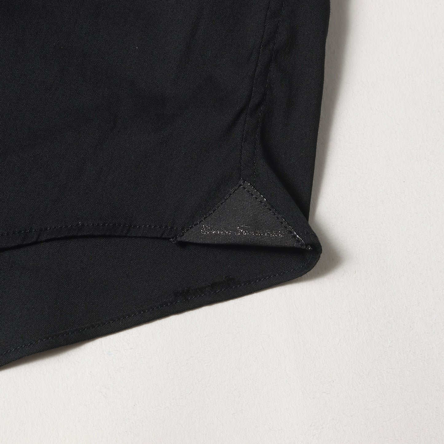 SHIPS別注 ルーズフィット ストレッチ 半袖シャツ