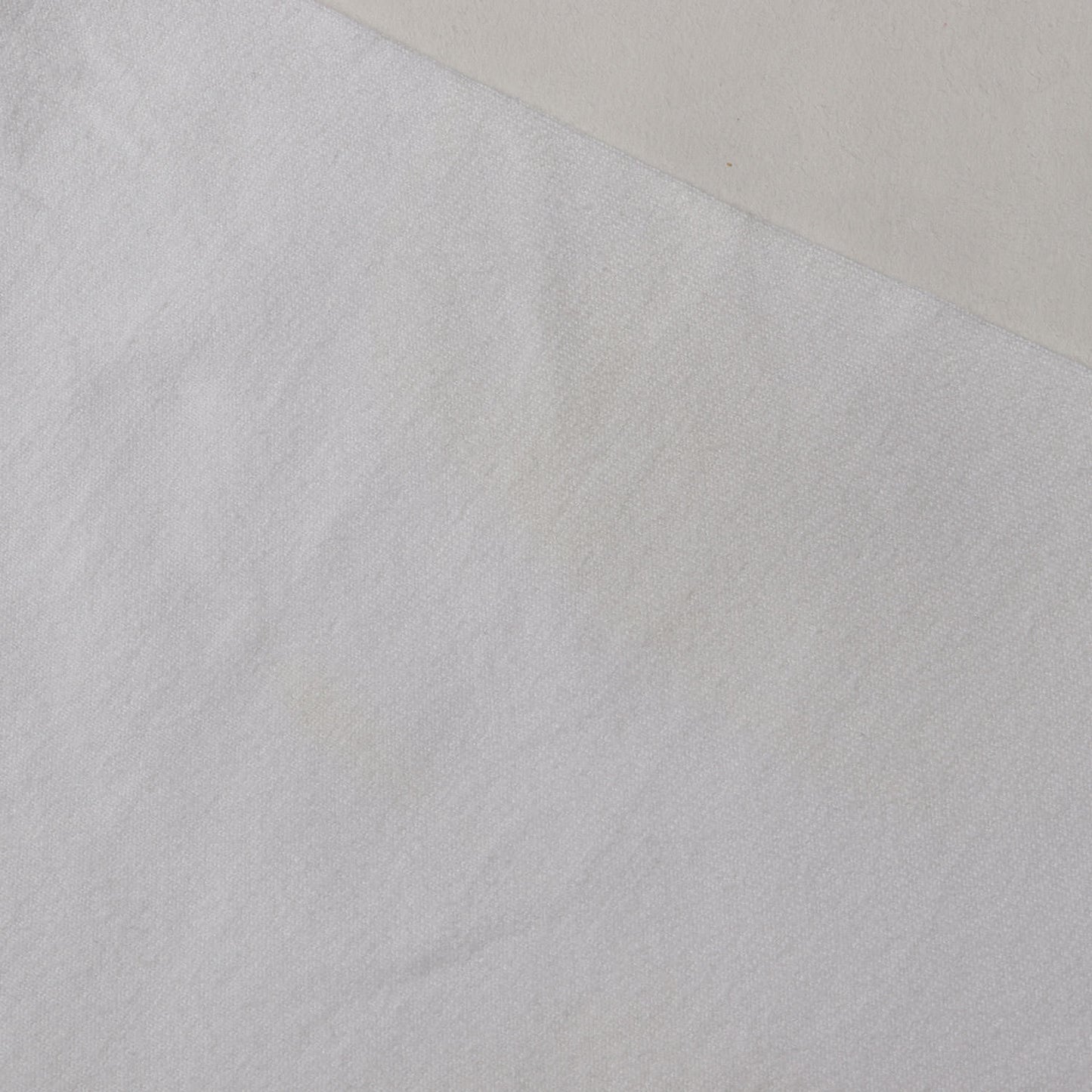 スモールBOXロゴ クルーネック Tシャツ(Small Box Tee)