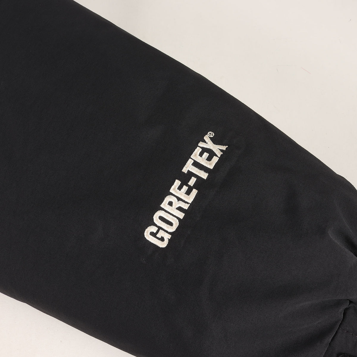 ゴアテックス ナイロン ダウンパーカー / ジャケット(GORE-TEX 700-Fill Down Parka)