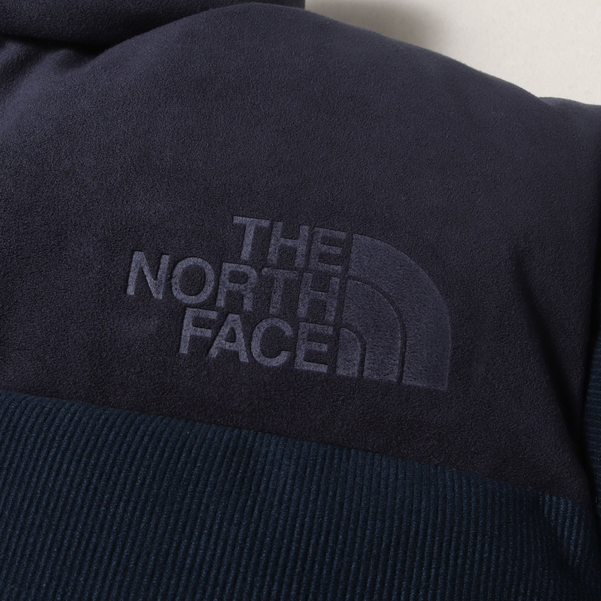 22AW 直営店限定 コーデュロイ ヌプシ ダウンジャケット (Corduroy Nuptse Jacket)