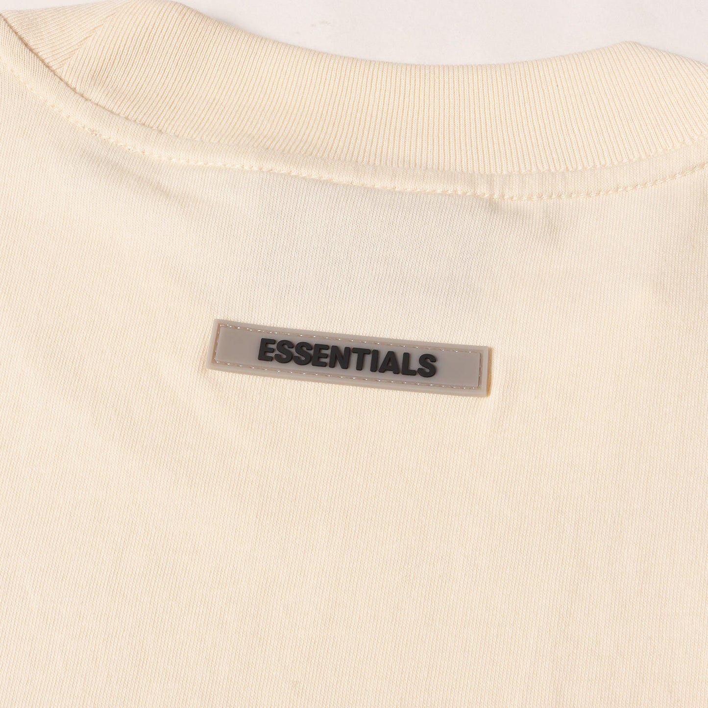 FOG ESSENTIALS ブランドロゴ ロングスリーブ Tシャツ