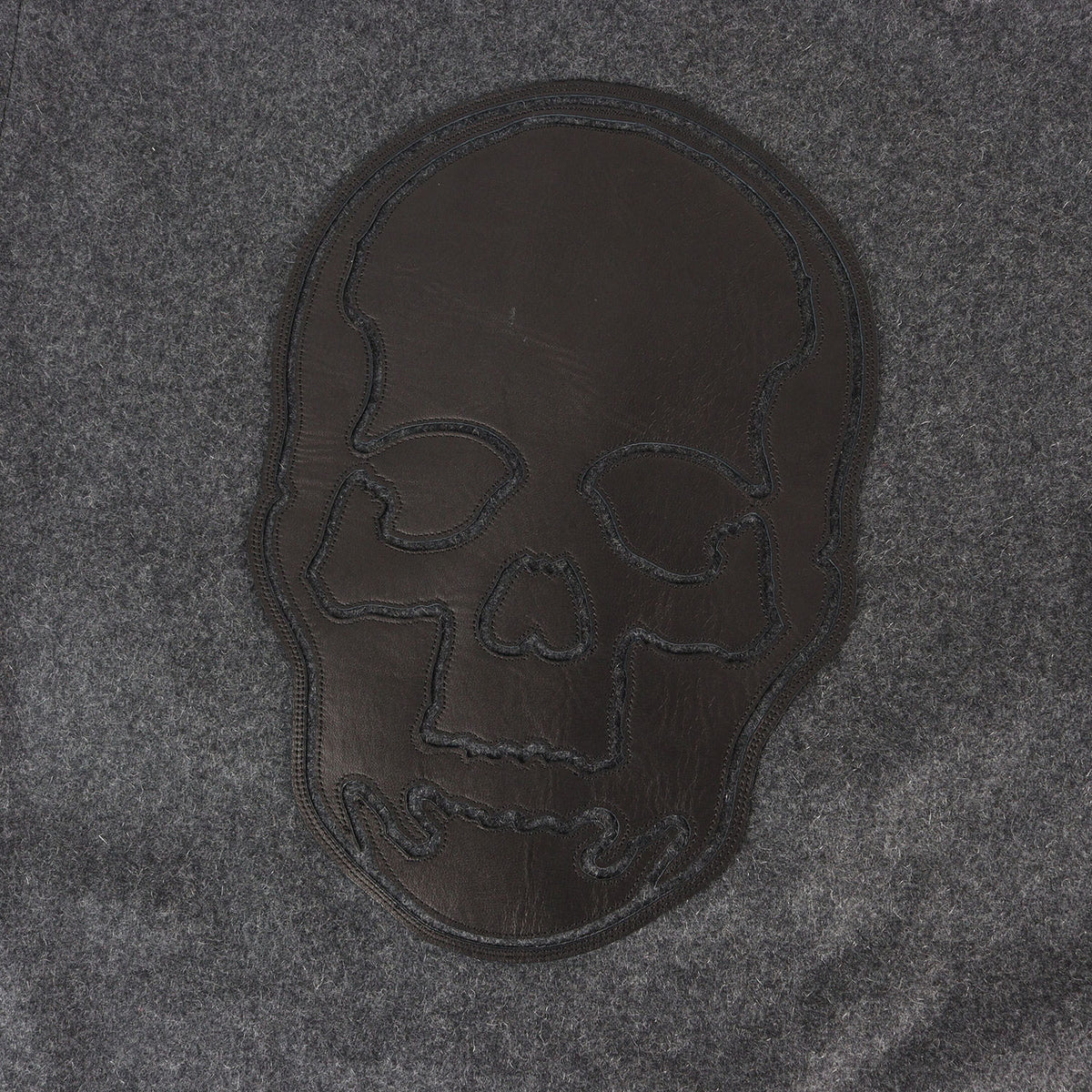 レザースカルワッペン カシミヤ スタジャン (SKULL STADIUM JUMPER)