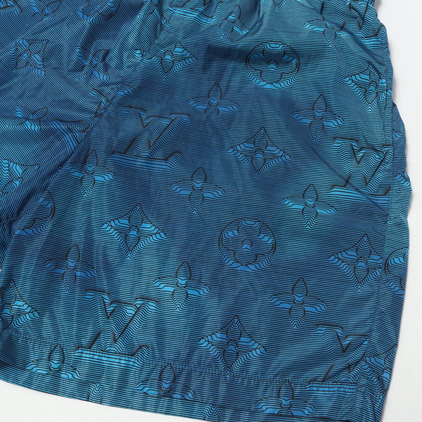 22SS メッシュライニング グラフィックモノグラム ボードショーツ (Graphic Print Nylon Shorts)