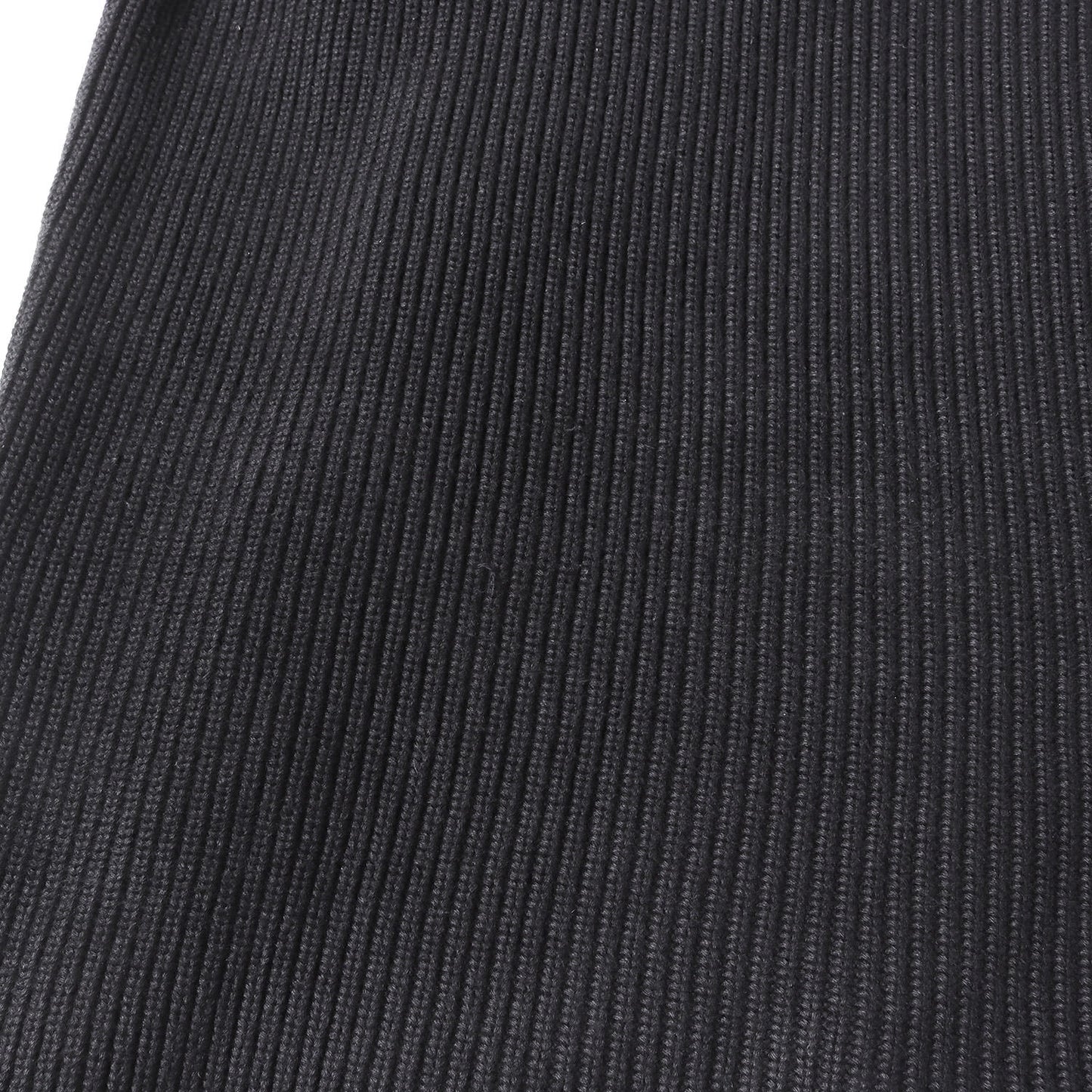 ラバーパッチ付き Tシャツ レイヤード Vネック コットン リブ ニット (Layered V-neck Sweater)