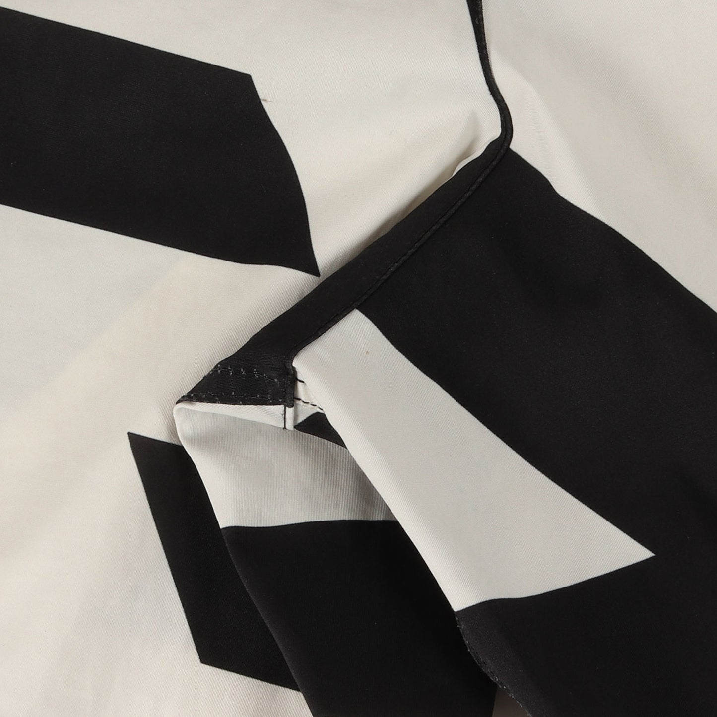 21SS ロゴデザイン ナイロン スイムショーツ