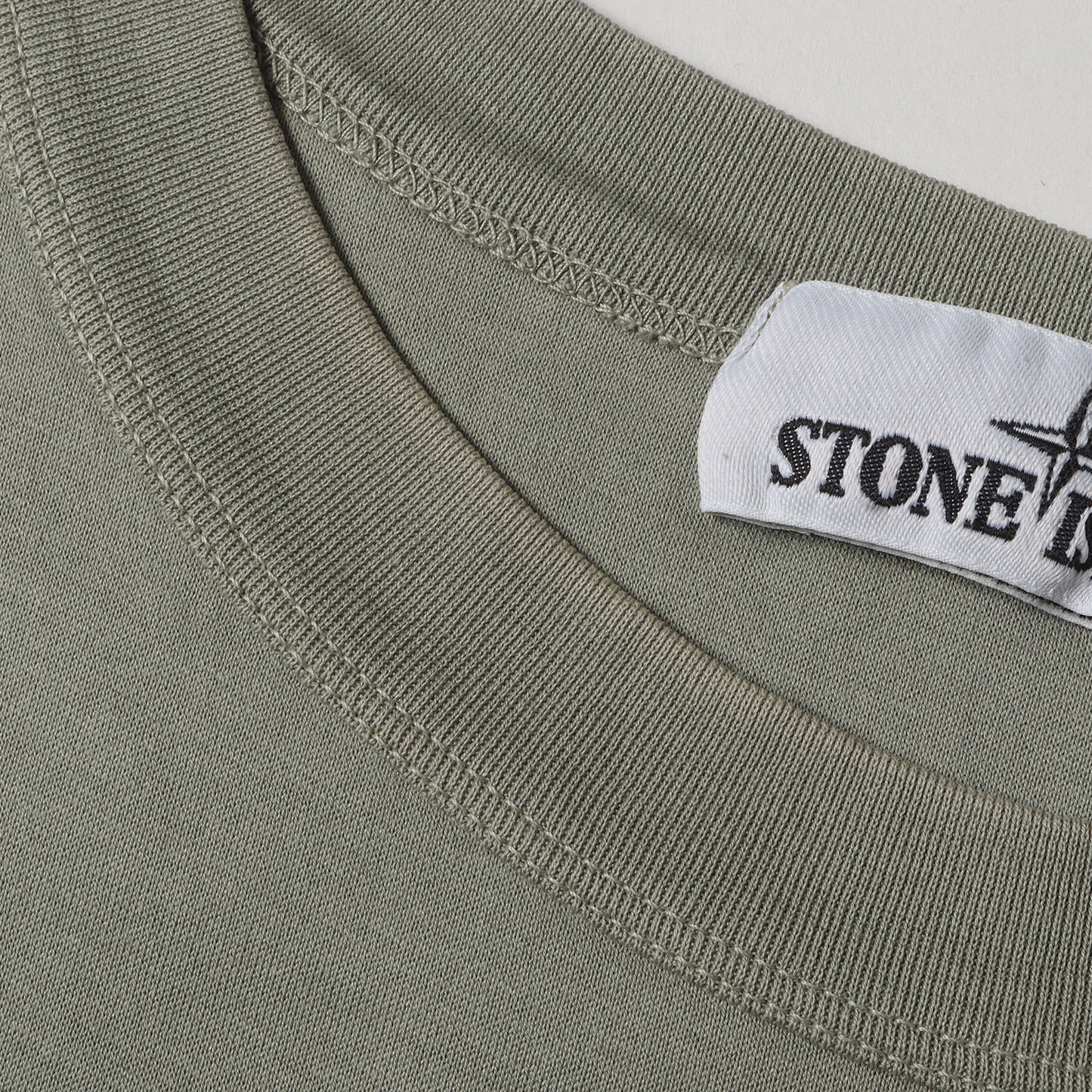 コンパスロゴ刺繍 ポケット付き クルーネック ロングスリーブ Tシャツ