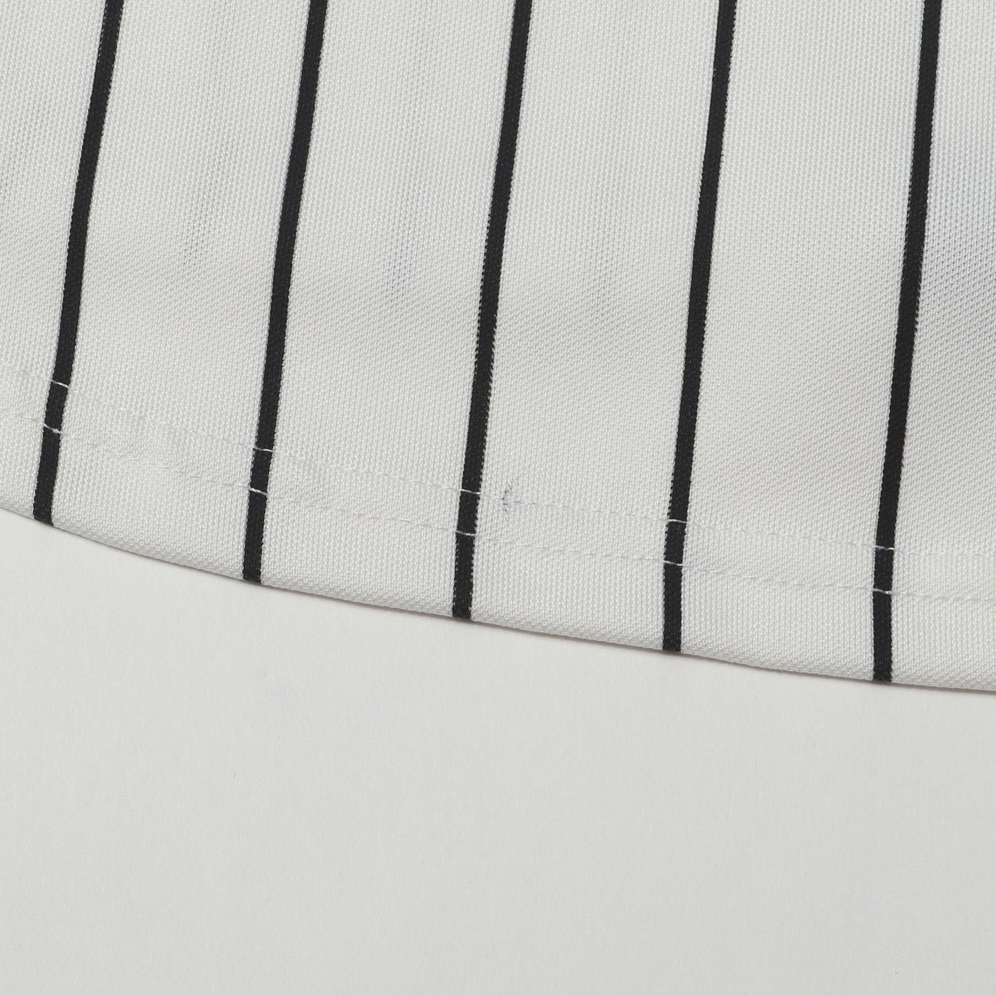 バーチカルロゴ ベースボールシャツ(Vertical Logo Baseball Jersey)