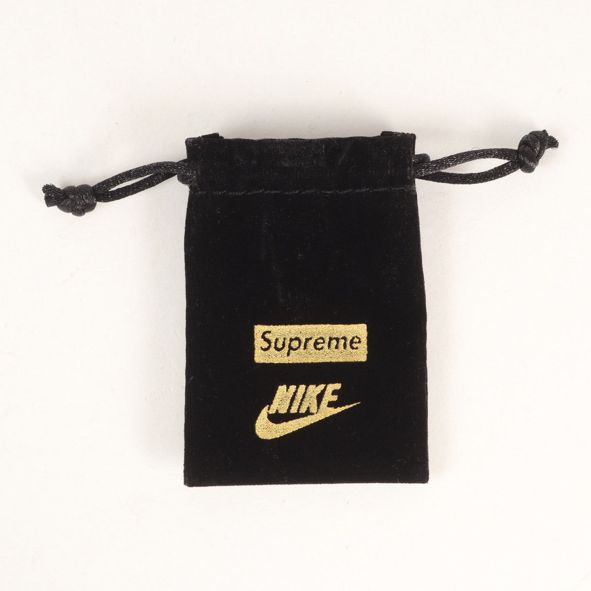 ×NIKE K14 スウッシュ ピアス(Earring)