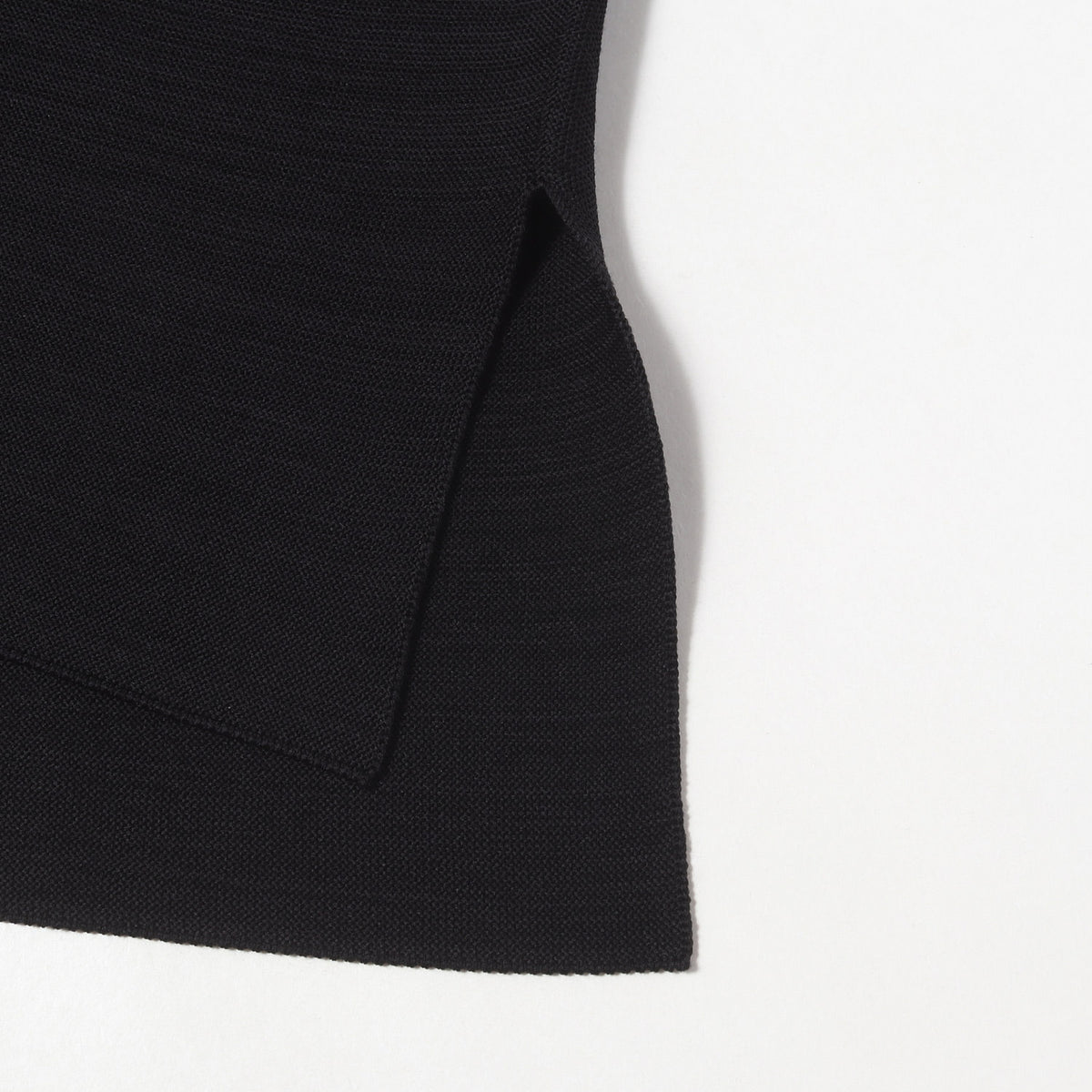 ガーター ロングスリーブ モックネック Tシャツ(GARTER MOCKNECK LONG SLEEVE T-SHIRT)